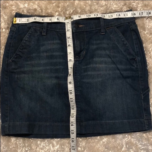 Old Navy Mini Jean Skirt EXCELLENT CONDITION!! - Picture 2 of 7